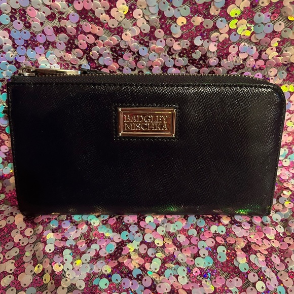 Badgley Mischa Saffiano Wallet - Picture 1 of 9